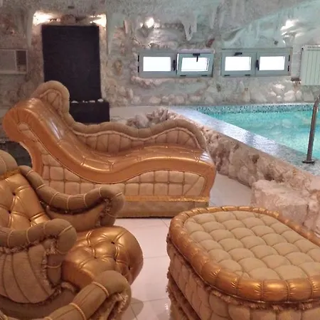 Bali Paradizo 4* Zemun