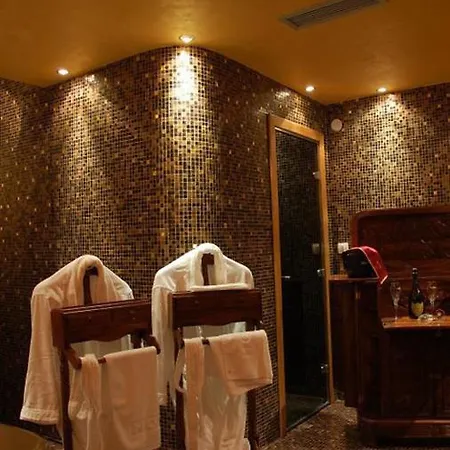 ホテル Bali Paradizo